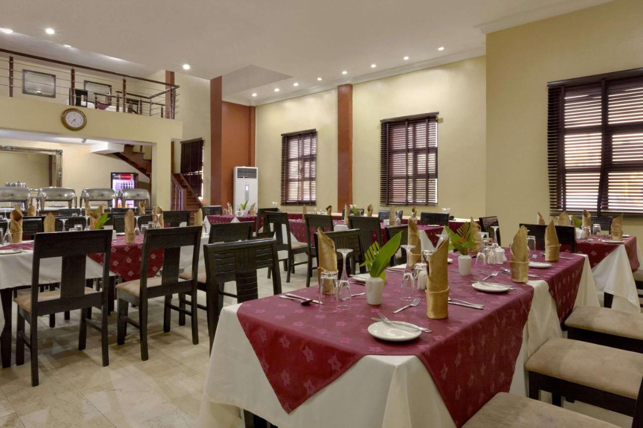 Hawthorn Suites By Wyndham Abuja Buitenkant foto