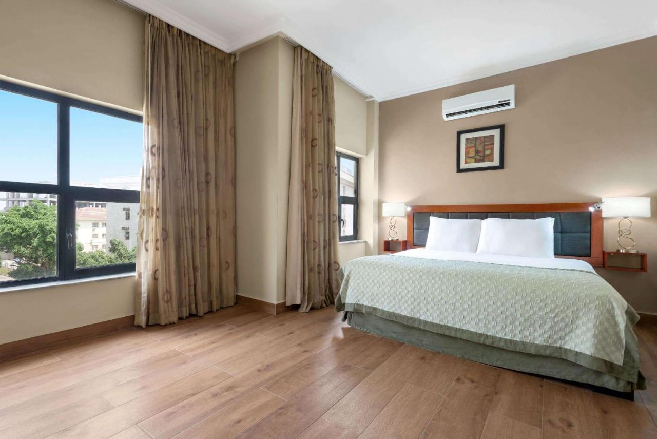 Hawthorn Suites By Wyndham Abuja Buitenkant foto