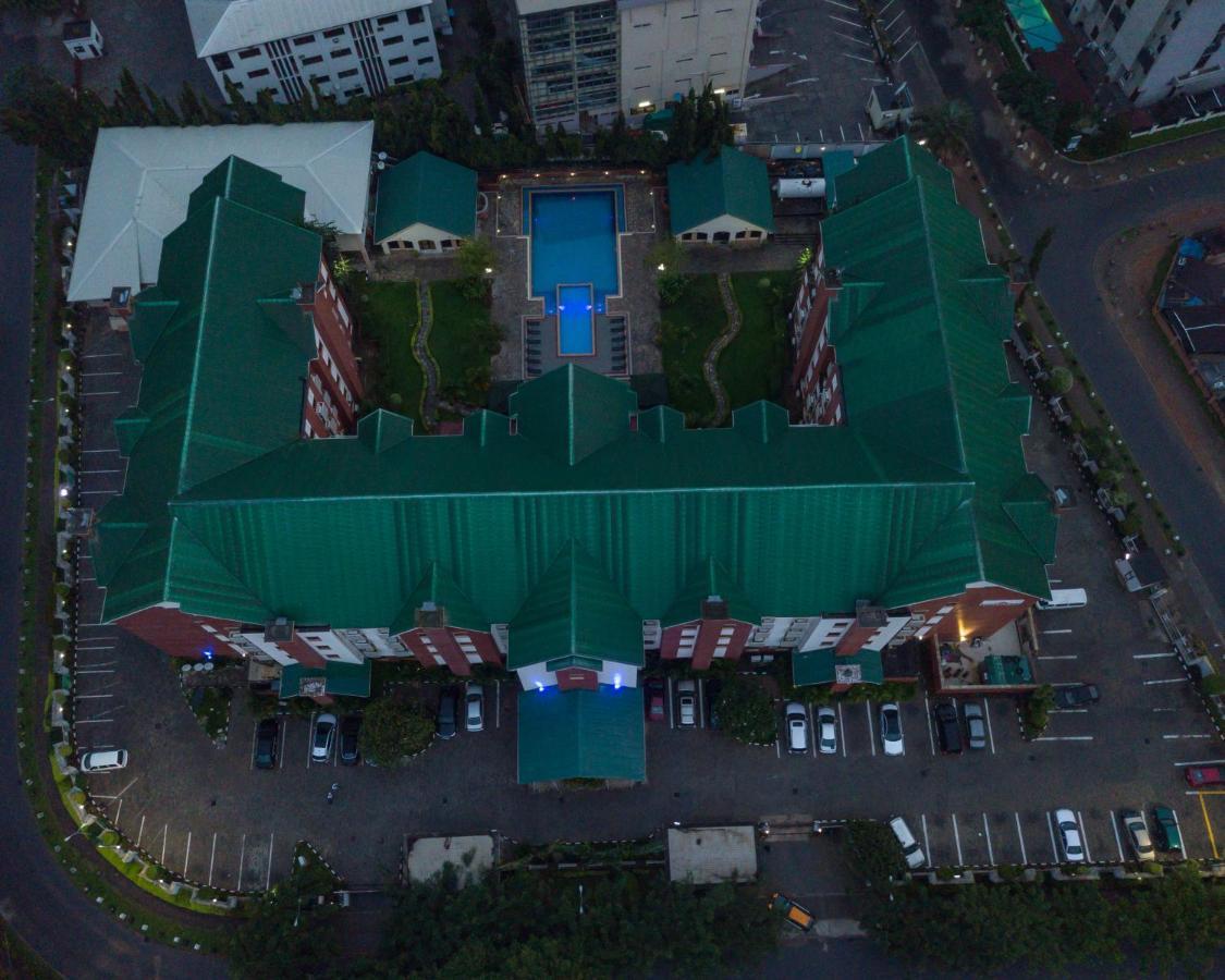Hawthorn Suites By Wyndham Abuja Buitenkant foto