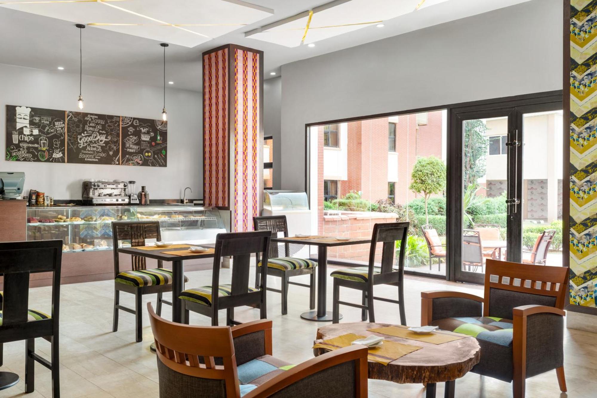 Hawthorn Suites By Wyndham Abuja Buitenkant foto