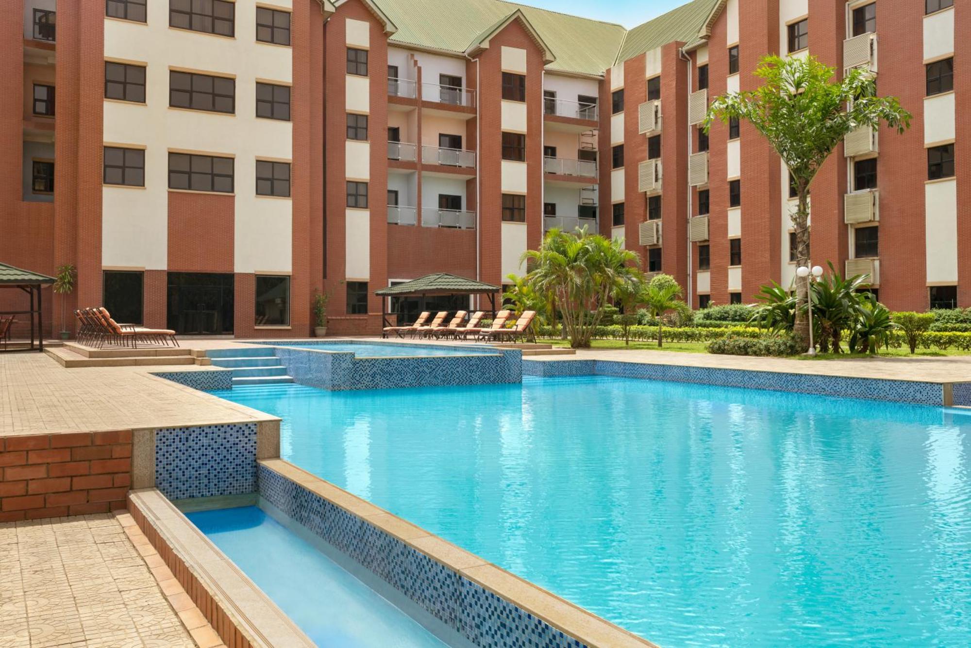 Hawthorn Suites By Wyndham Abuja Buitenkant foto