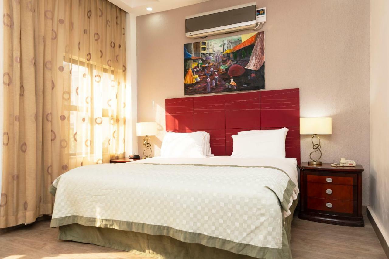 Hawthorn Suites By Wyndham Abuja Buitenkant foto