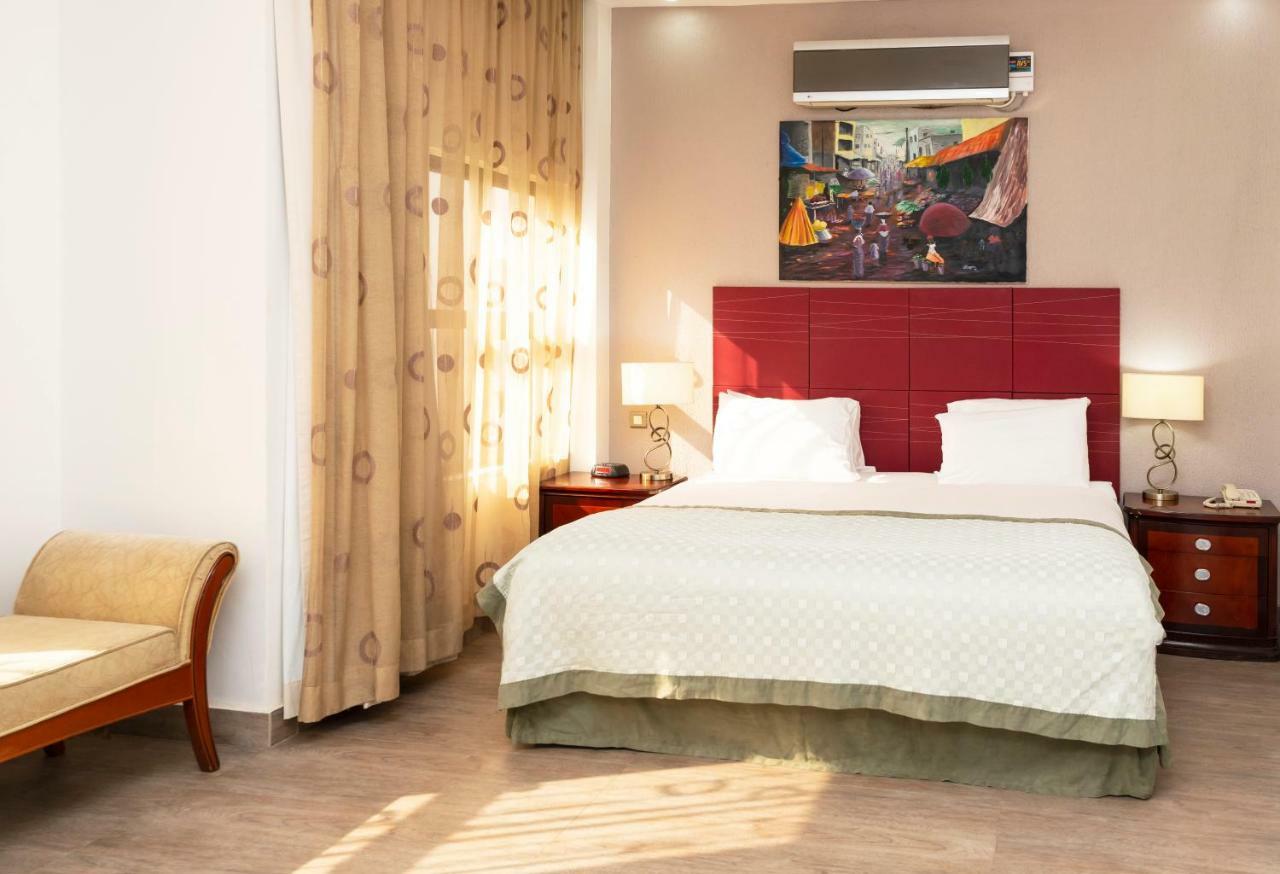 Hawthorn Suites By Wyndham Abuja Buitenkant foto