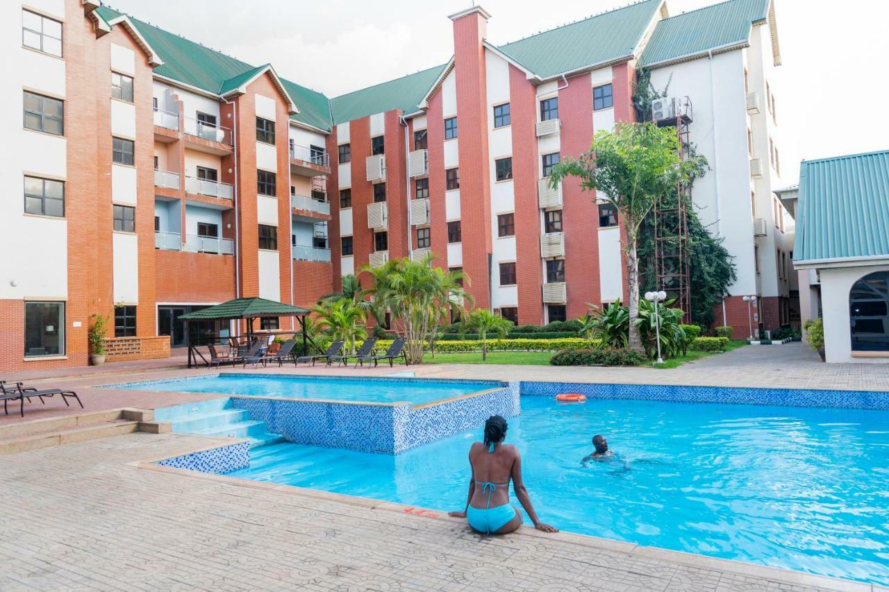 Hawthorn Suites By Wyndham Abuja Buitenkant foto