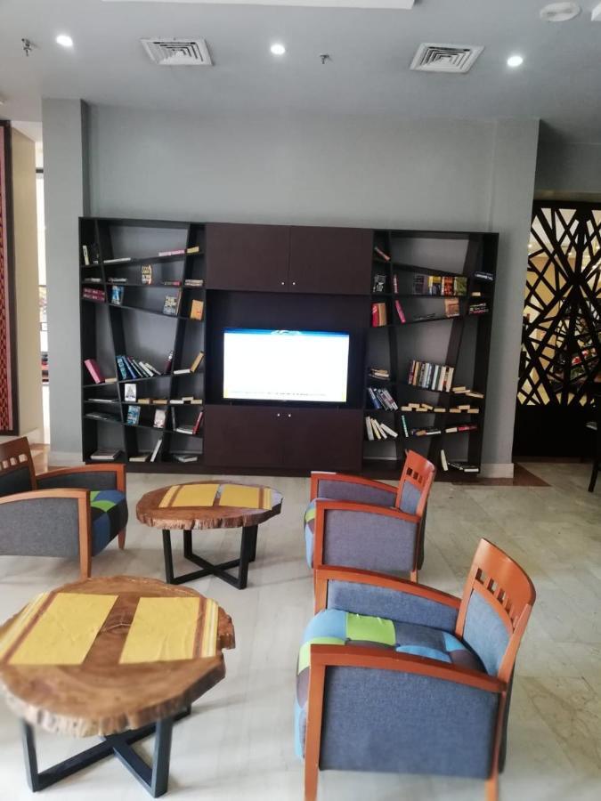 Hawthorn Suites By Wyndham Abuja Buitenkant foto